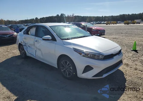 2022 Kia Forte Fe z USA, uszkodzony, nr VIN 3KPF24AD4NE473895